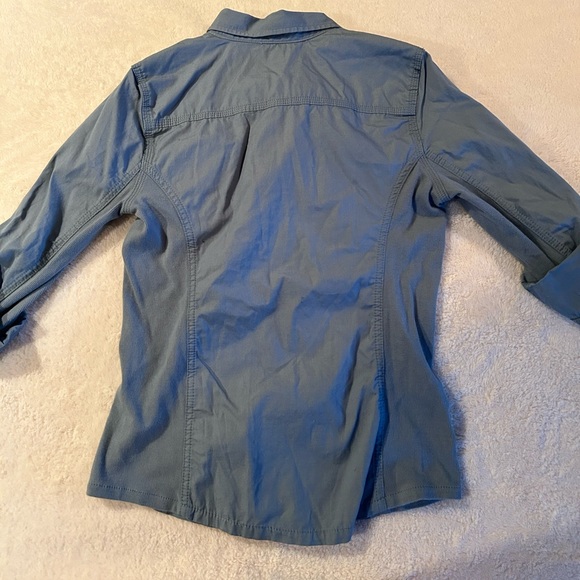 Carhartt Button Up Top - Picture 4 of 4